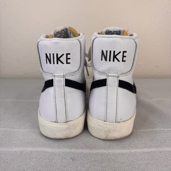 Men’s Nike Blazer Mid 77 Vintage Style Lace Up Leather Sneakers White Black 10 main image 14